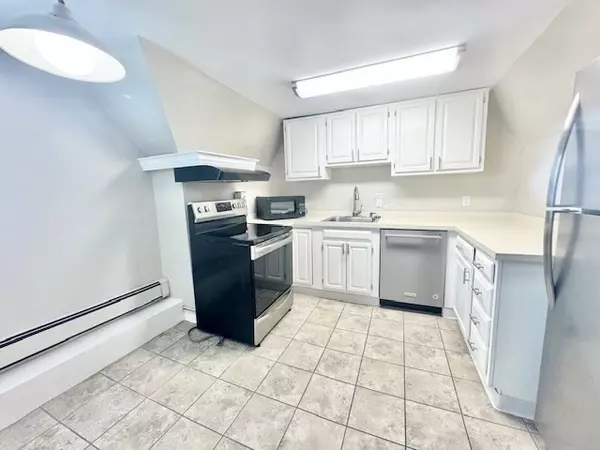 Worcester, MA 01602,7 Berkmans #2