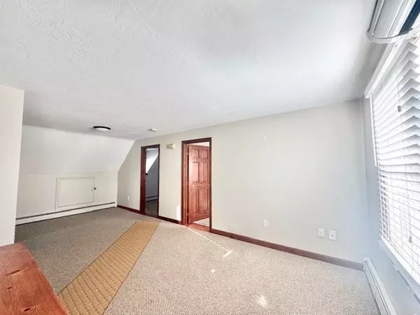 Worcester, MA 01602,7 Berkmans #2