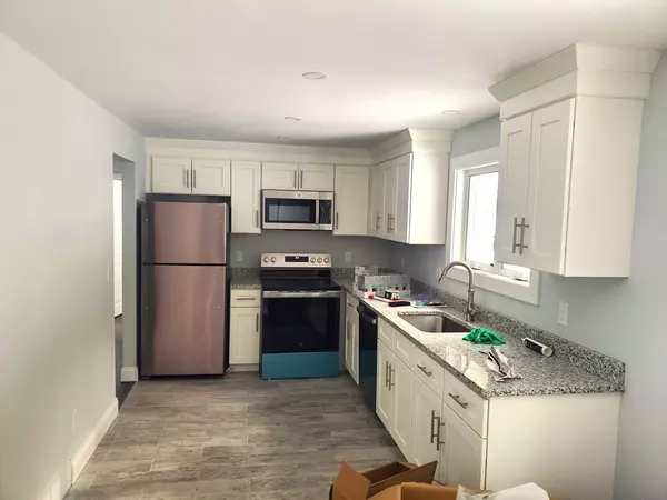 Sudbury, MA 01776,41 Easy St