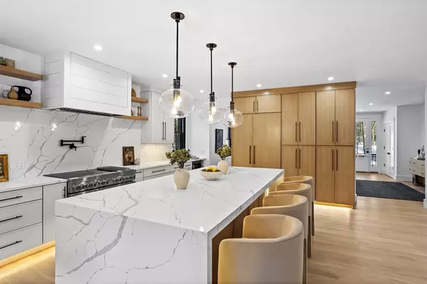 Concord, MA 01742,236 Fairhaven Rd