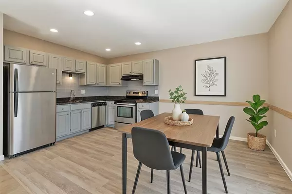 Whitman, MA 02382,110 South Ave #14