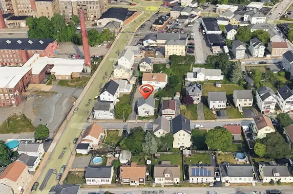 20 Wilcox St, Fall River, MA 02724