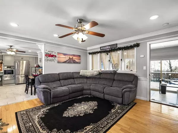 Lowell, MA 01854,107 7th Ave