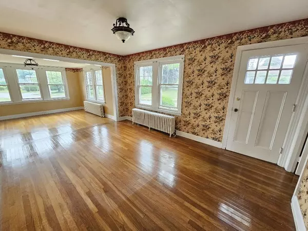 New Bedford, MA 02740,1338 Rockdale Ave