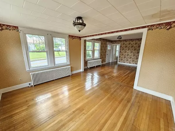 New Bedford, MA 02740,1338 Rockdale Ave