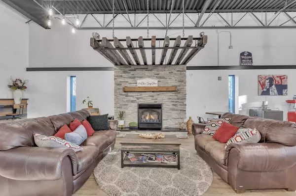 Agawam, MA 01001,11 Almgren Dr #A26