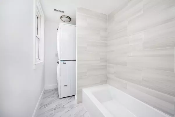 Cambridge, MA 02138,5 Chauncy St #.2