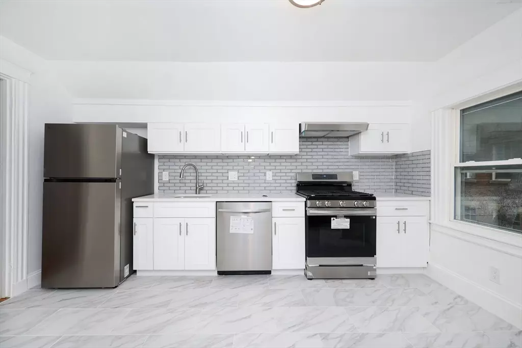 Cambridge, MA 02138,5 Chauncy St #.3