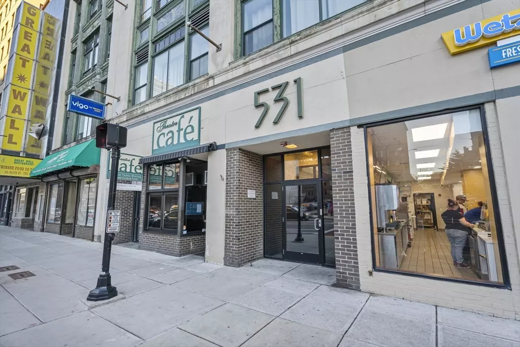 Worcester, MA 01608,531 Main St #403M