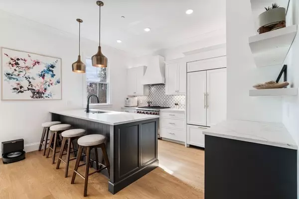 Boston, MA 02127,560 E 5th St #2