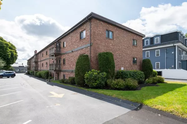 Waltham, MA 02453,146 Willow #4