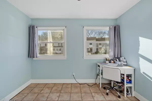 Beverly, MA 01915,98 Northridge Rd #98