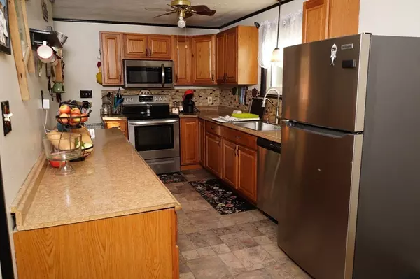 Northbridge, MA 01534,1540 Quaker St