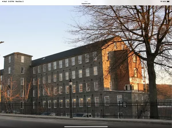 Ware, MA 01082,40-44 E Main St