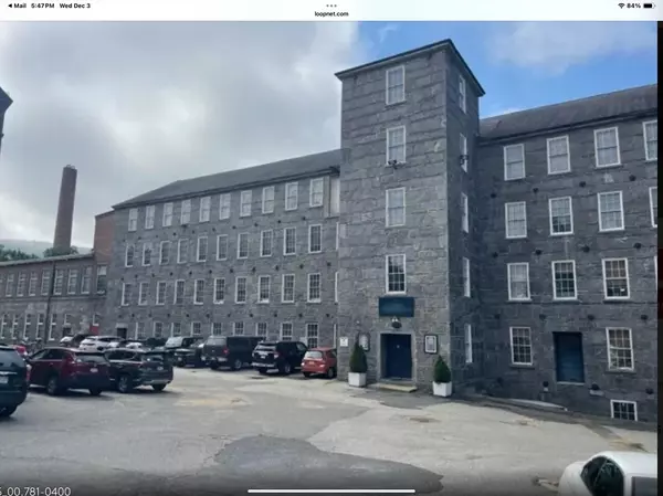 Ware, MA 01082,40-44 E Main St