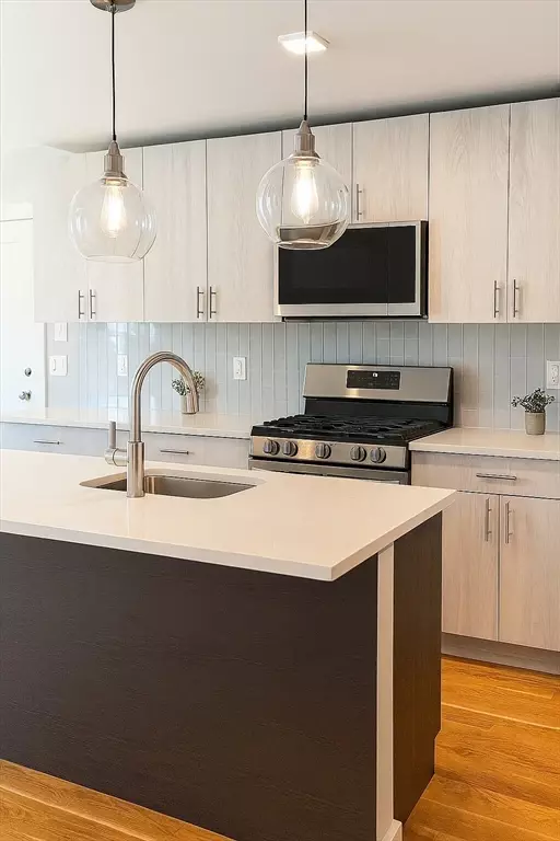 Boston, MA 02128,98 Prescott St #3b