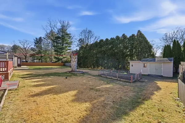 West Springfield, MA 01089,43 Houston Rd