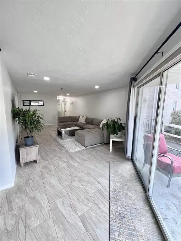 Stoughton, MA 02072,39 Christopher #B