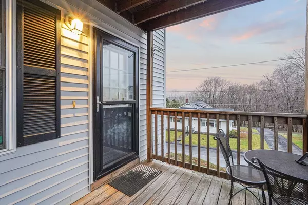 Dudley, MA 01571,2 Warsaw Ave #3