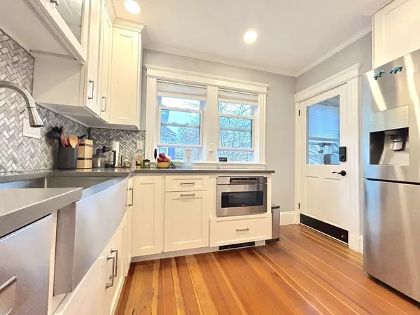 Brookline, MA 02445,34 Greenough St #2