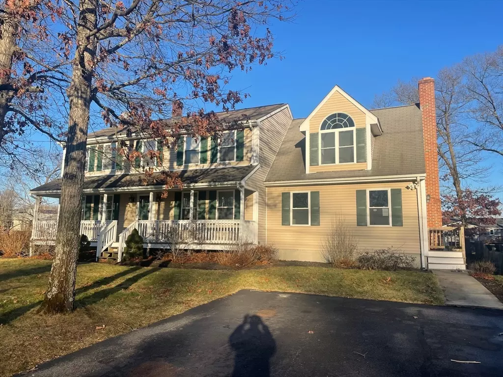 Attleboro, MA 02703,18 Cumberland St