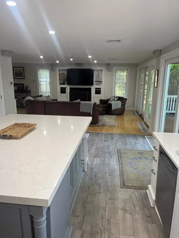 Barnstable, MA 02632,205 Nyes Neck Rd