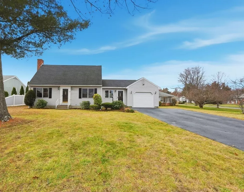 Springfield, MA 01129,10 Woodcrest Road