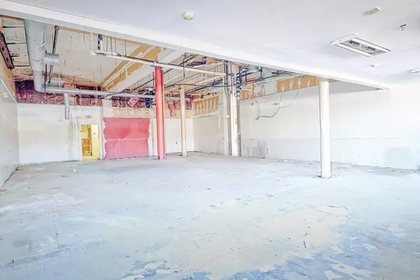 Lawrence, MA 01840,218 Essex Street