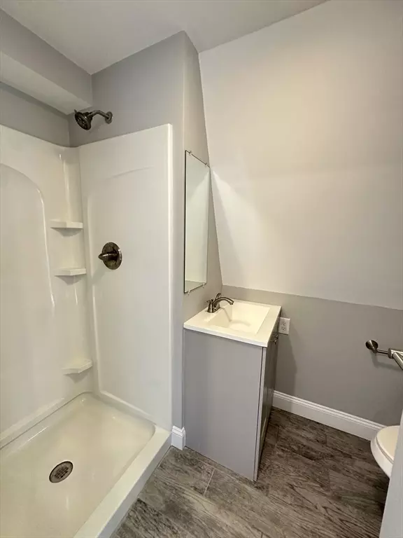 Salem, MA 01970,6 Monroe Street #315