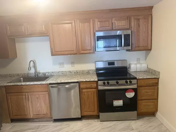 Worcester, MA 01607,11B Gibbs Street #28