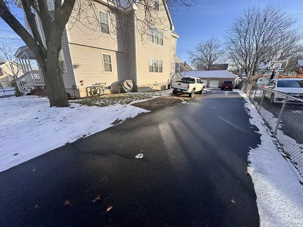 Lowell, MA 01851,18-22 Burgess St