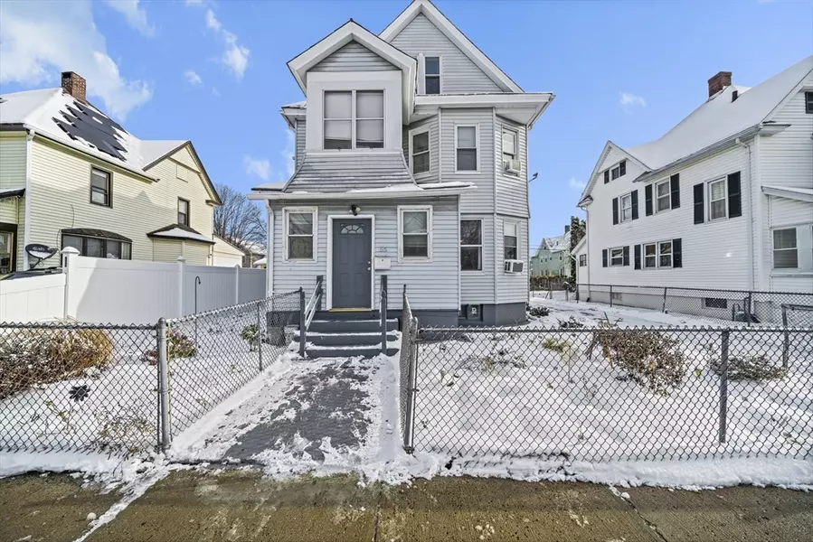 55 Malden St, Springfield, MA 01108