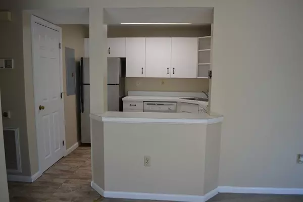 Mansfield, MA 02048,26 Webb Place #1B