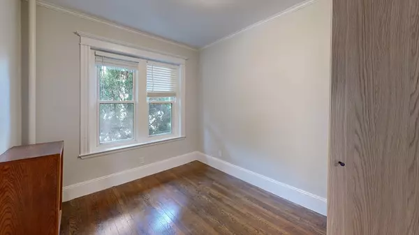 Boston, MA 02134,6 Radcliffe Rd. #1