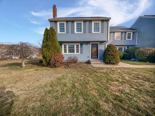 155 Clark Rd #155, Wrentham, MA 02093