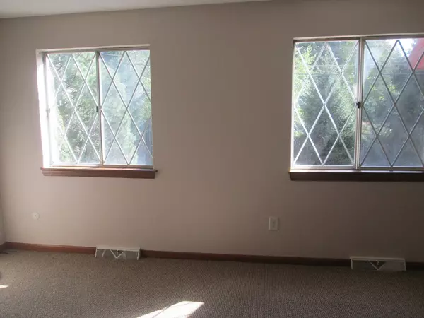 Belmont, MA 02478,108 Clark St #1