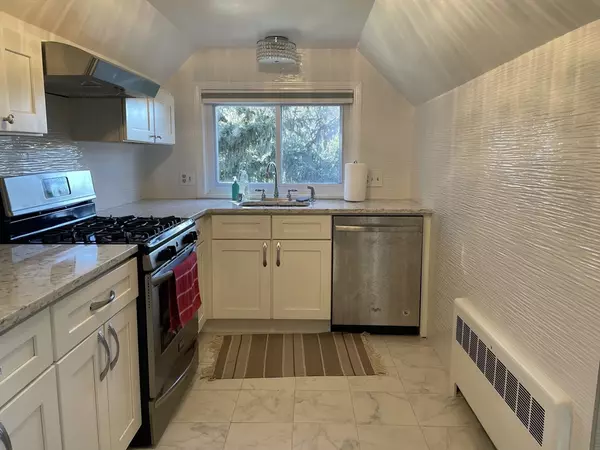 Newton, MA 02459,1420-1426 Centre Street #2