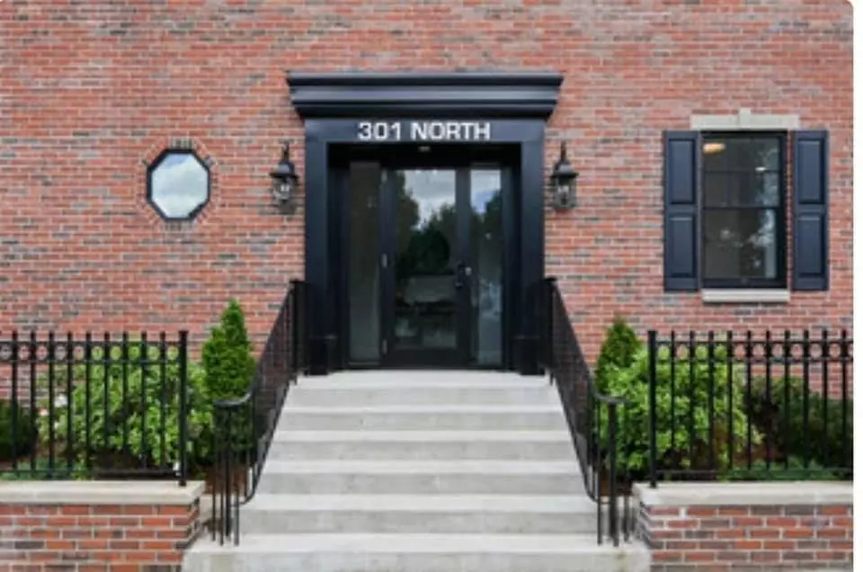 Wakefield, MA 01880,301 North #7