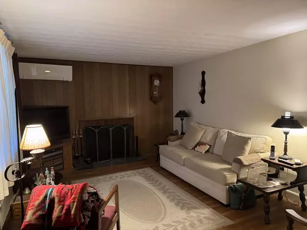 Lexington, MA 02420,55 Ivan St