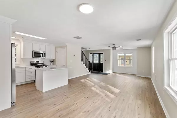 Lowell, MA 01852,31 Court St