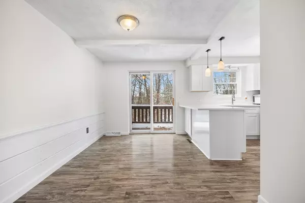 Tyngsborough, MA 01879,46 Pawtucket Blvd #37