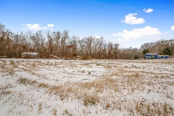 North Brookfield, MA 01535,8 Walker Rd