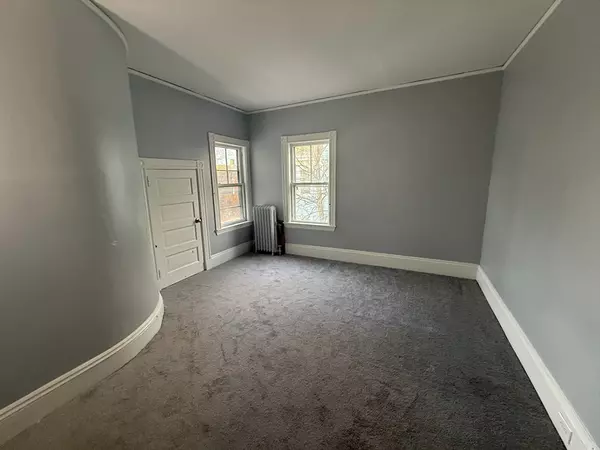 Plymouth, MA 02360,5 Lothrop St