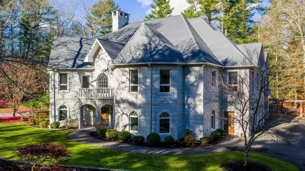 Dartmouth, MA 02747,219 Chase Rd.