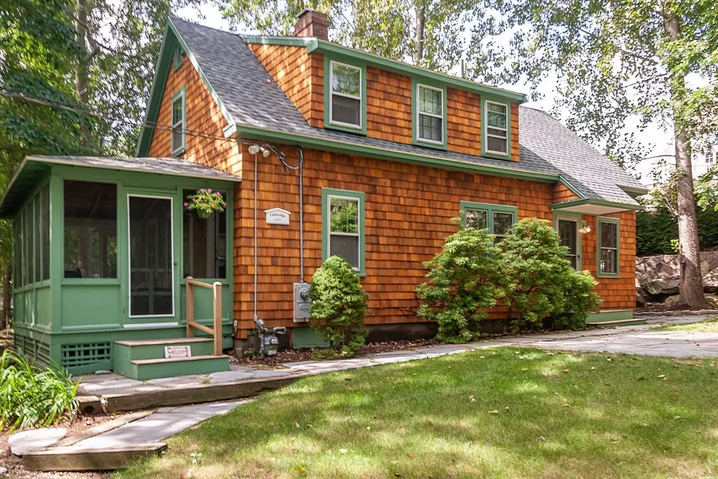 Cohasset, MA 02025,94 Atlantic Avenue #1