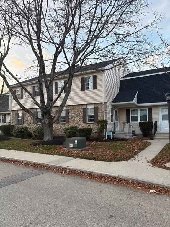 Amesbury, MA 01913,44 Pamela Lane #44