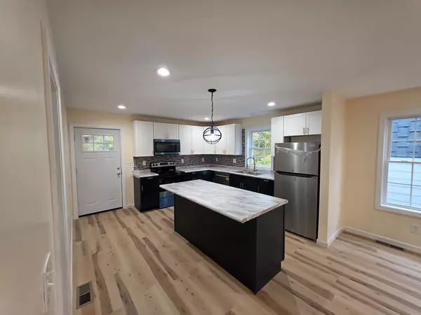 Springfield, MA 01105,871 Worthington St. #871