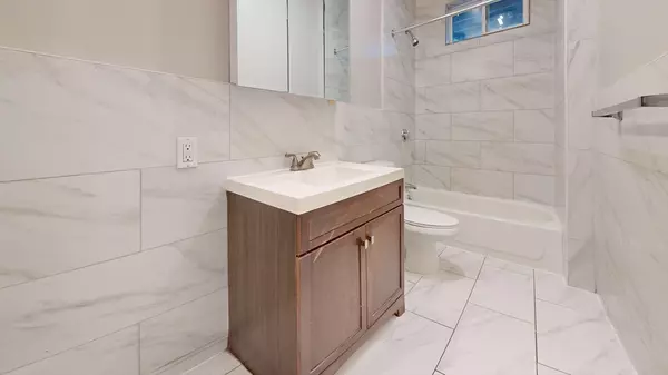 Boston, MA 02119,8 Wardman Rd. #1