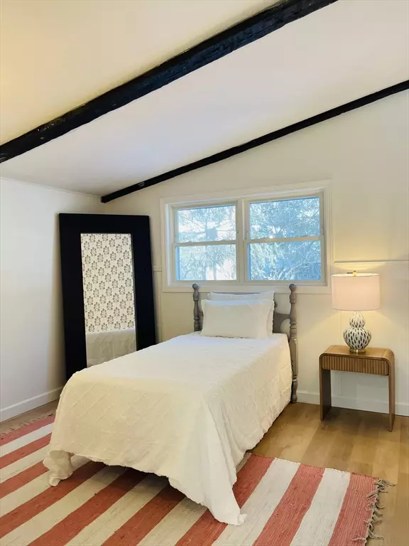 Palmer, MA 01069,305 Burlingame Rd