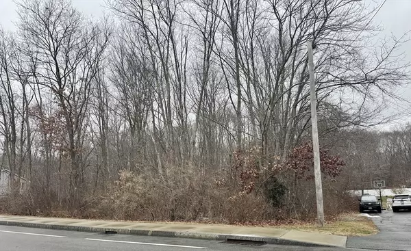 Webster, MA 01570,36 Lake Parkway